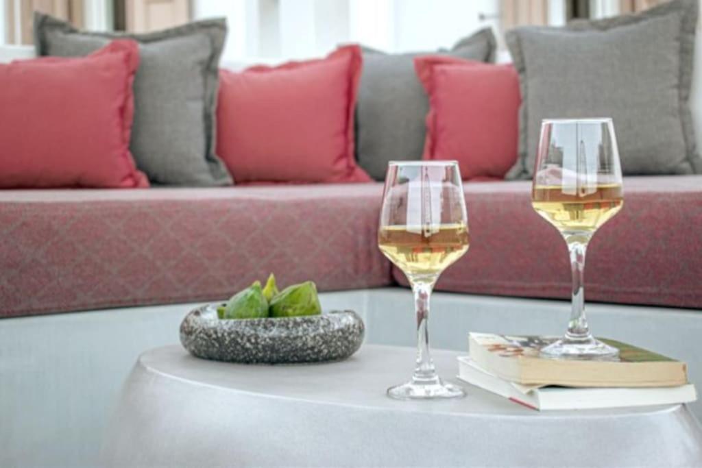 Aurora Apartment Pera Gyalos Bagian luar foto