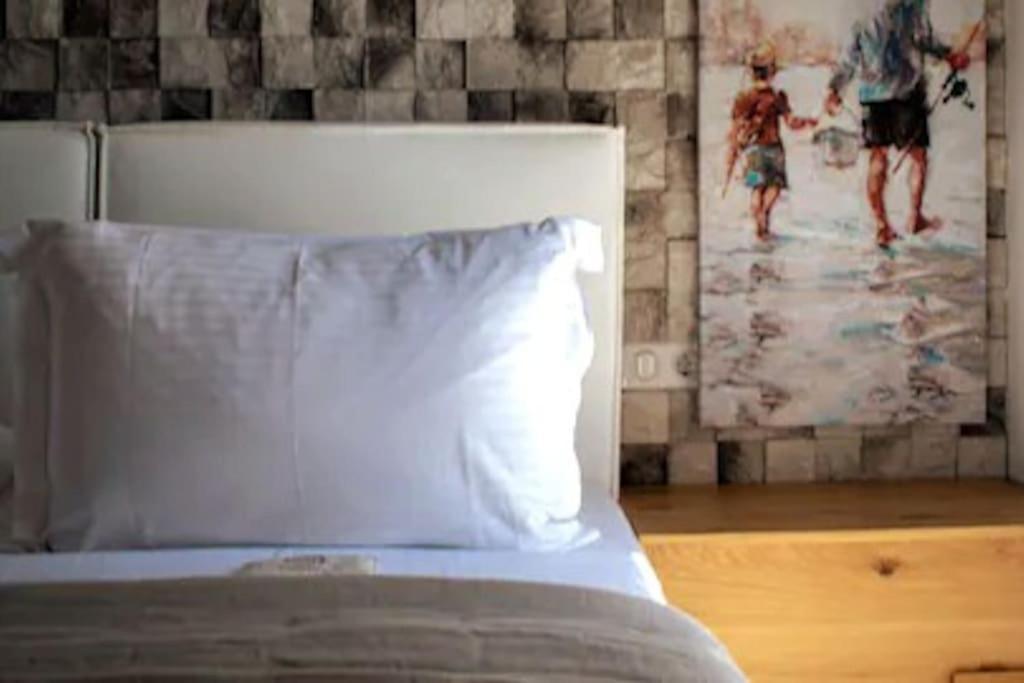 Aurora Apartment Pera Gyalos Bagian luar foto